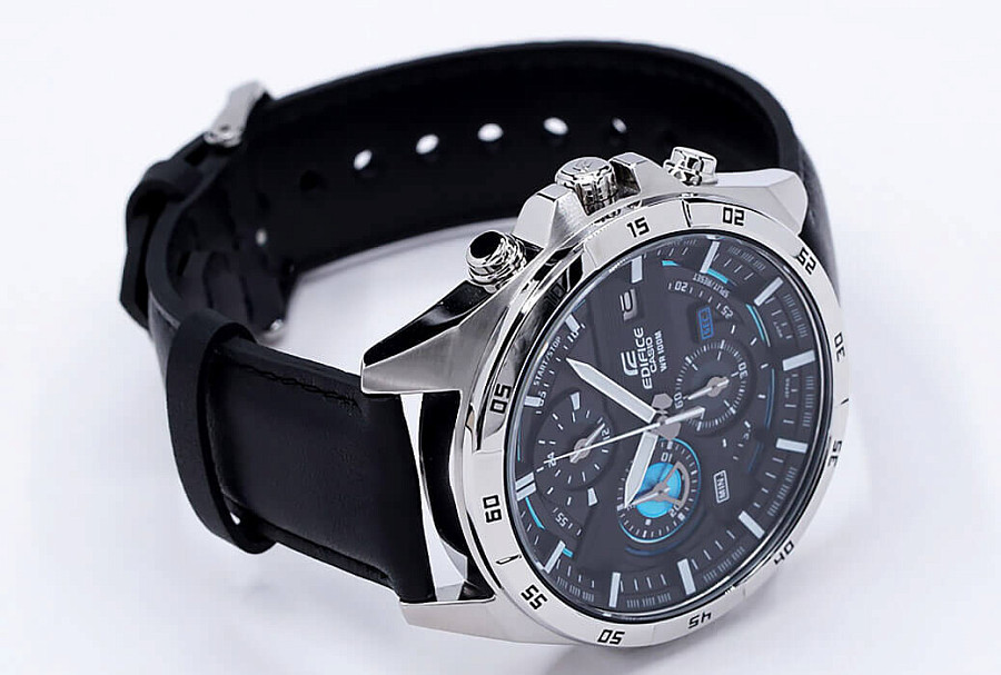 Часы Casio Edifice EFR-556L-1A — артикул EFR-556L-1A