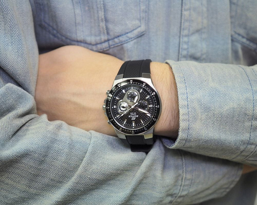 Часы Casio Edifice EF-552-1A — кварцевые, металл сталь