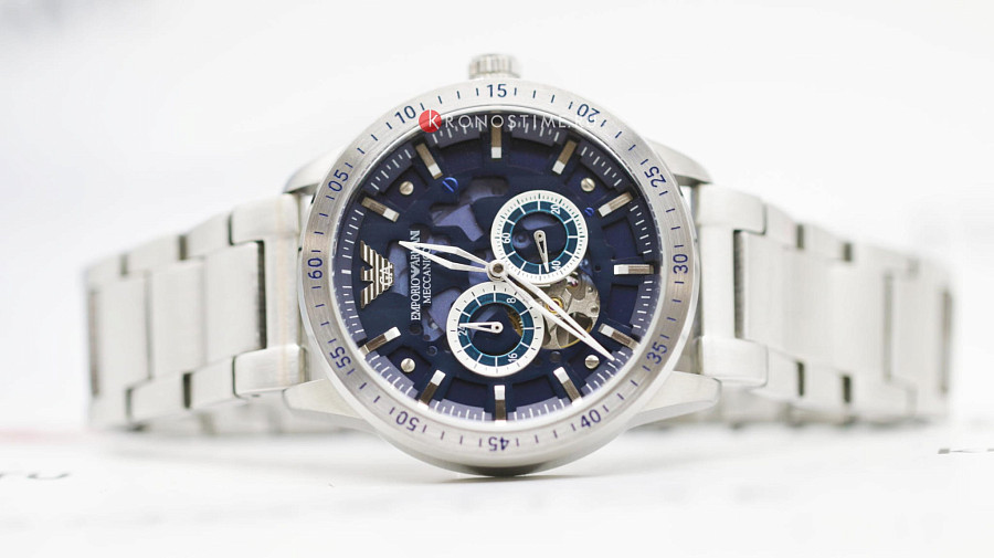 Часы Emporio Armani Mario AR60052 — артикул AR60052