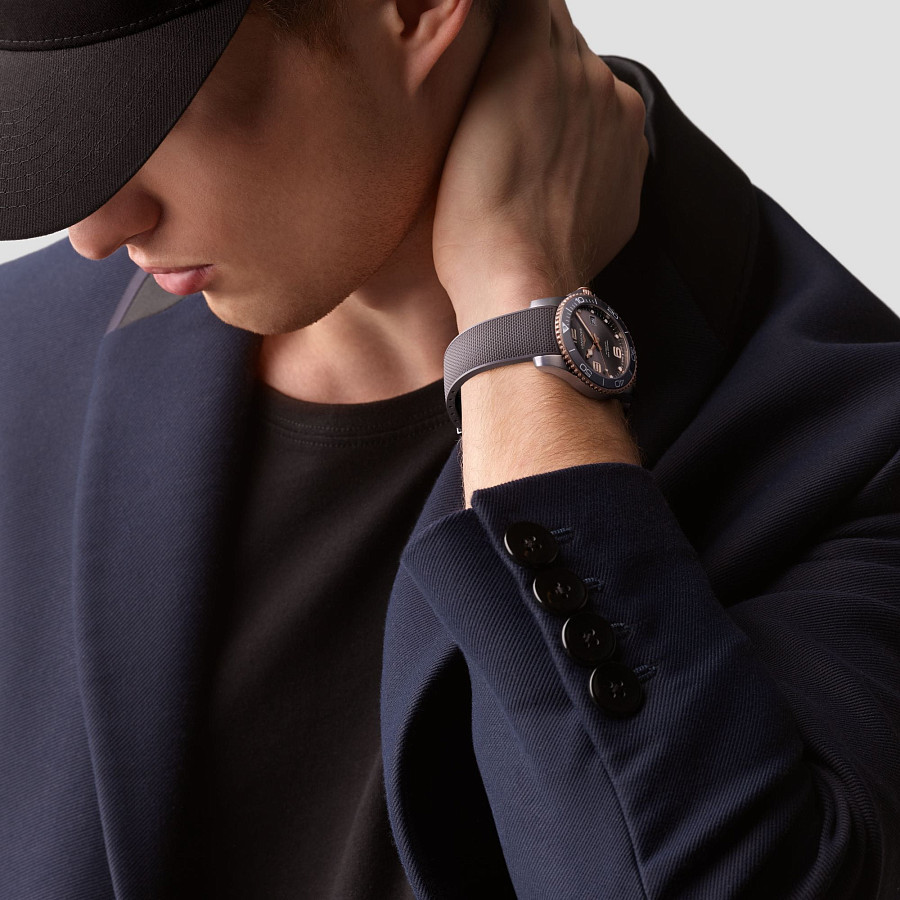 Часы Longines HydroConquest L3.781.3.78.9 — Швейцария, механические