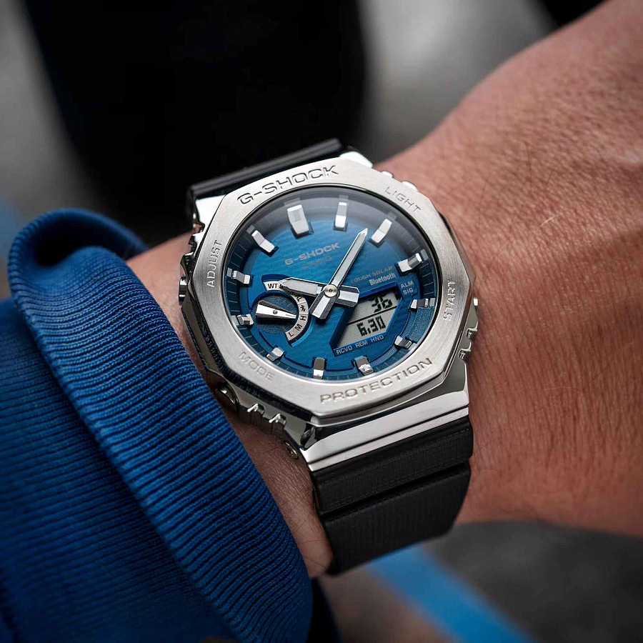 Часы Casio G-Shock GBM-2100A-2B — сталь, Япония