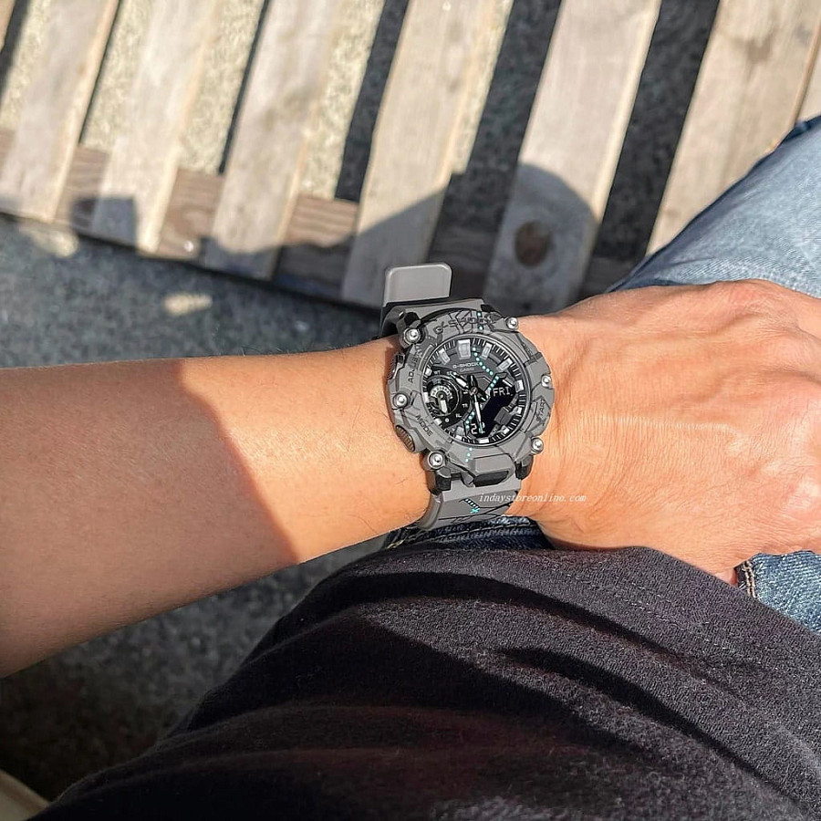 Часы Casio G-Shock GA-2200SBY-8A — электронные, Япония, мужские