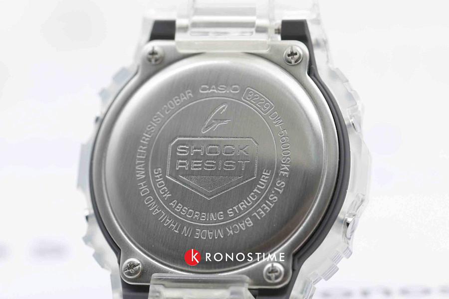 Часы Casio G-Shock DW-5600SKE-7 — пластик, пластик