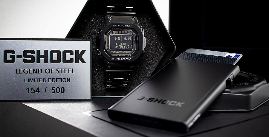Часы Casio G-Shock GMW-B5000GDLTD-1 — черный, сталь металл