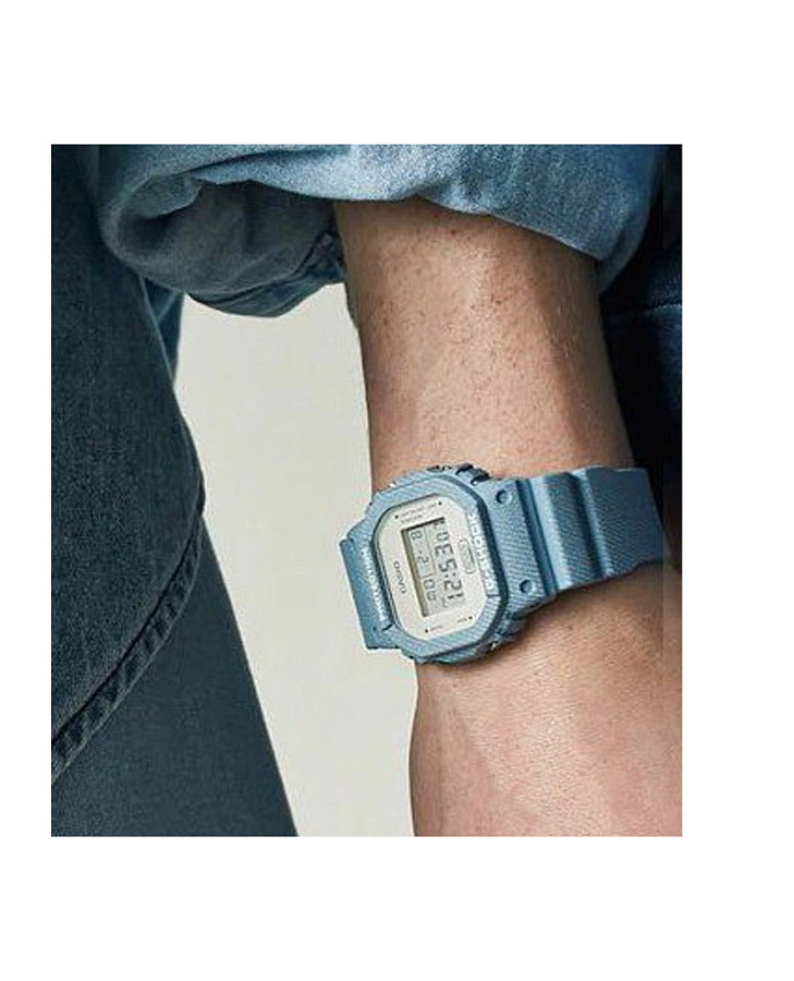 Часы Casio G-Shock DW-5600DC-2E — электронные, пластик