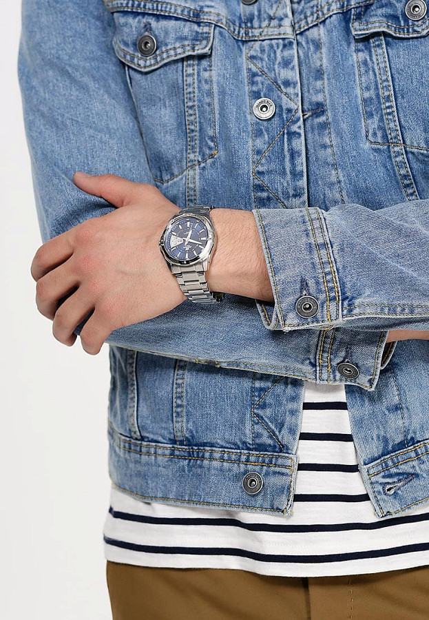 Часы Casio Edifice EF-129D-2A — кварцевые, металл сталь