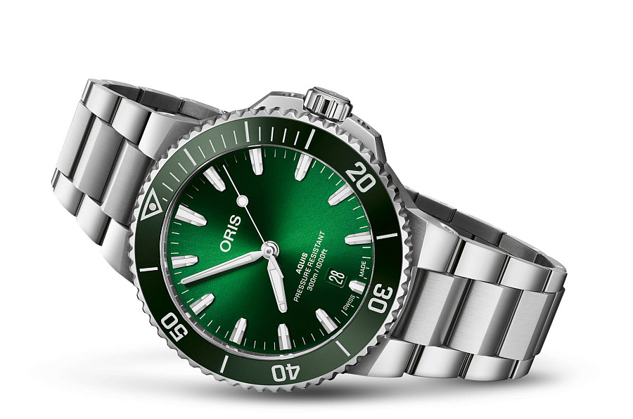 Часы Oris Aquis Date 01 733 7787 4157-07 8 22 04PEB — механические, сталь металл