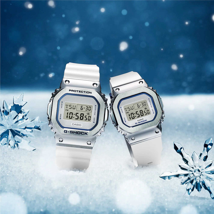 Часы Casio G-Shock GM-5600LC-7 (GM-5600LC-7) — серебристый, пластик металл сталь