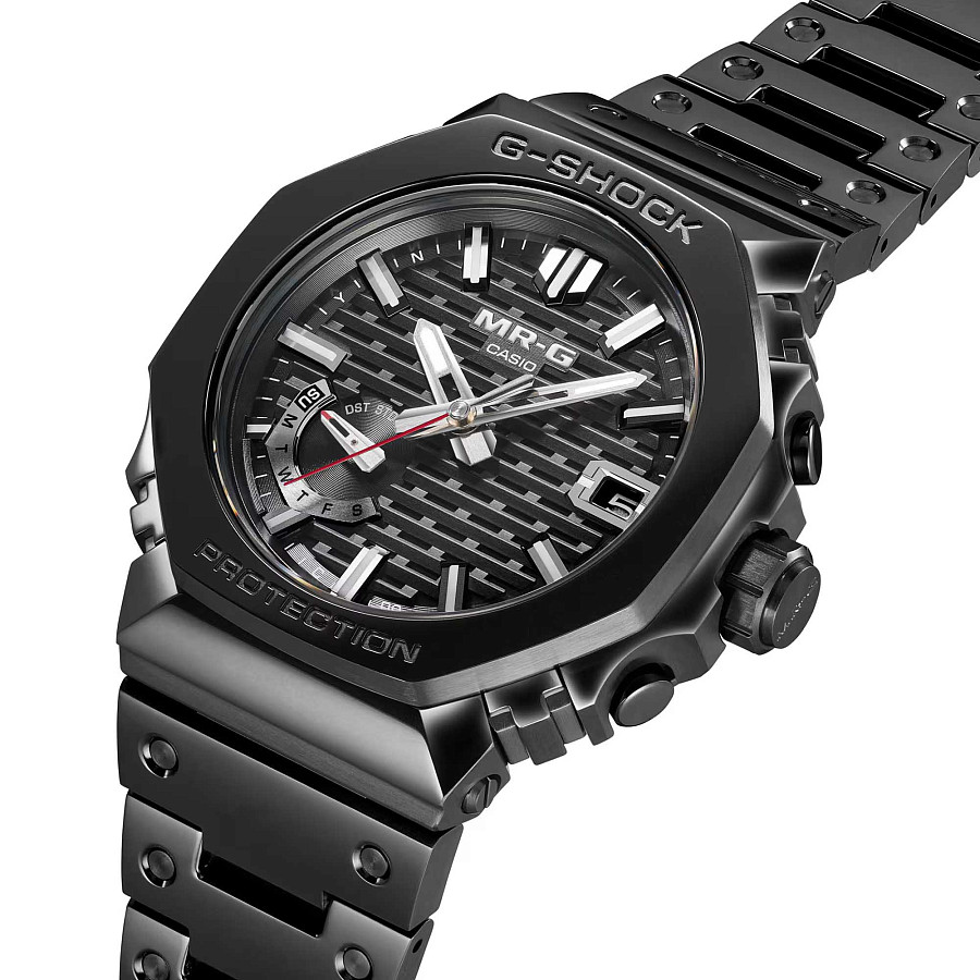 Часы Casio G-Shock MRG-B2100B-1A — электронные, титан