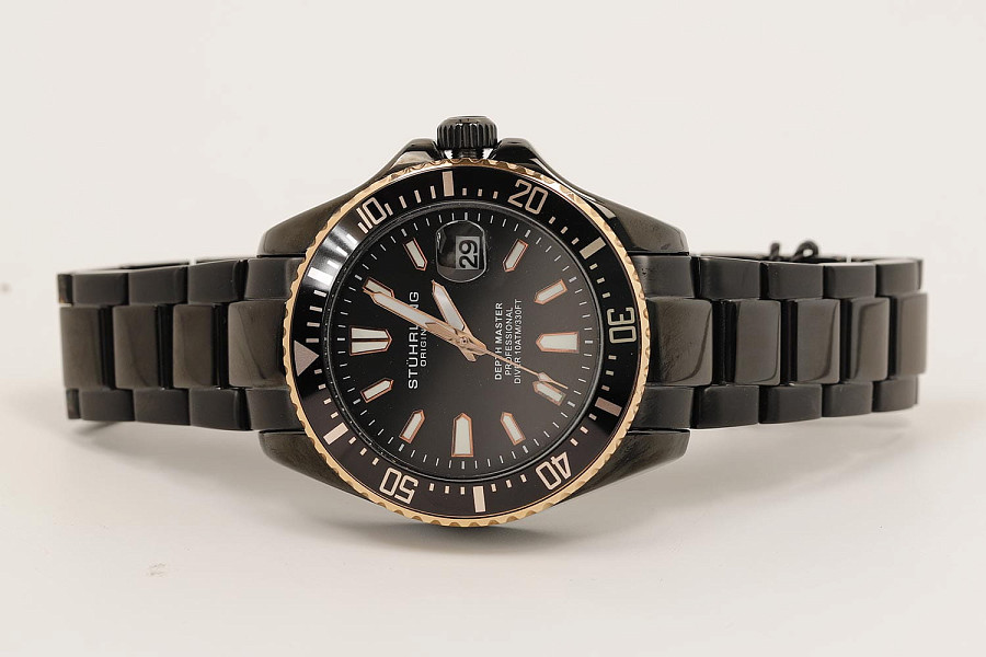 Часы Stuhrling Aquadiver 3950A.9 — сталь металл, США