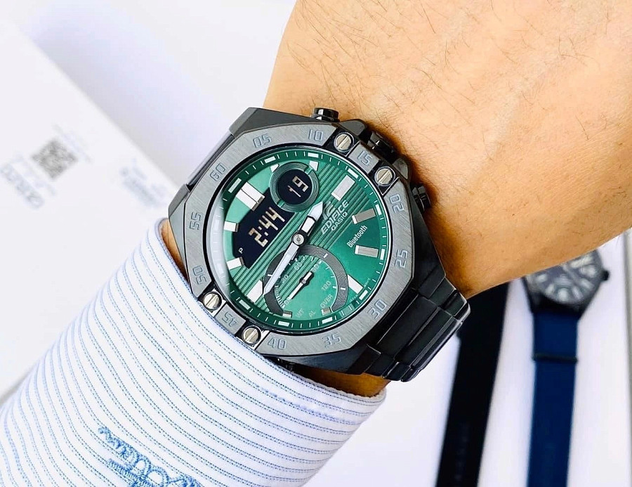 Часы Casio Edifice ECB-10DC-3A — сталь с ip покрытием, мужские