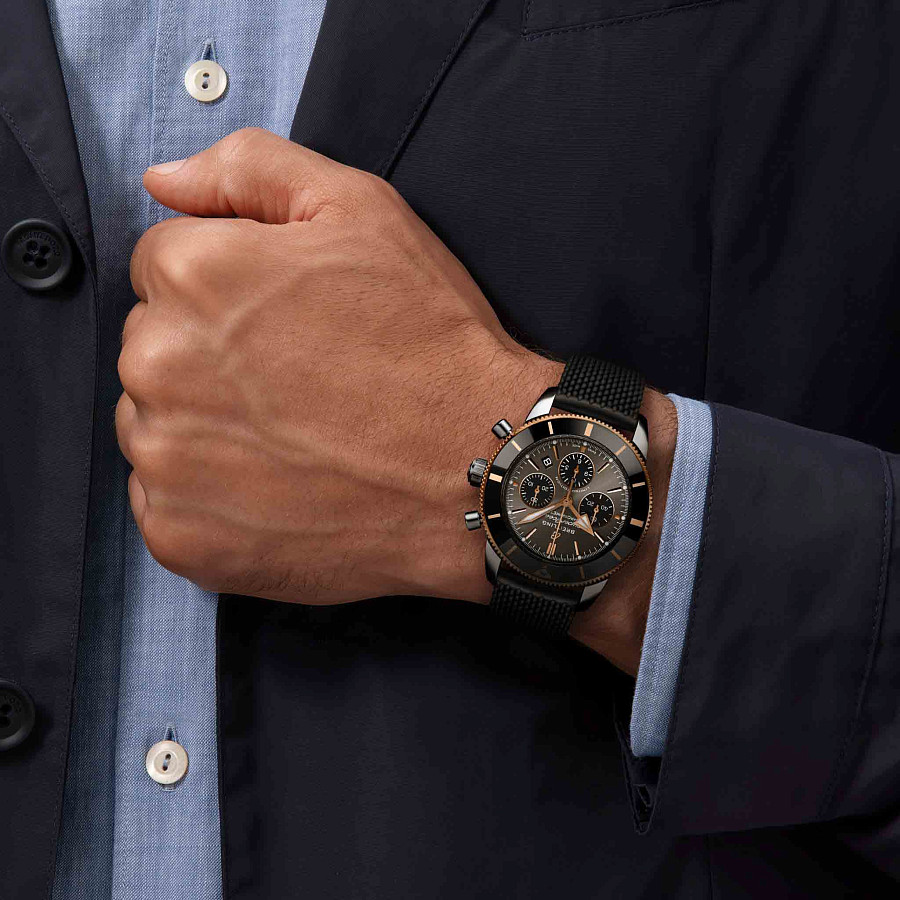 Часы Breitling Superocean Heritage B01 Chronograph 44 UB01621A1M1S1 — золото сталь металл, Швейцария