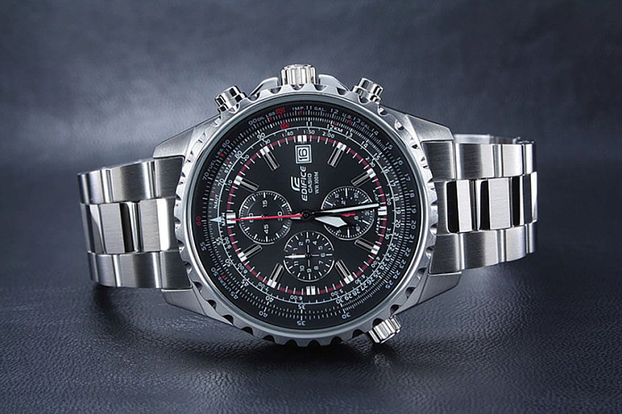 Часы Casio Edifice EF-527D-1A — мужские, нержавеющая сталь