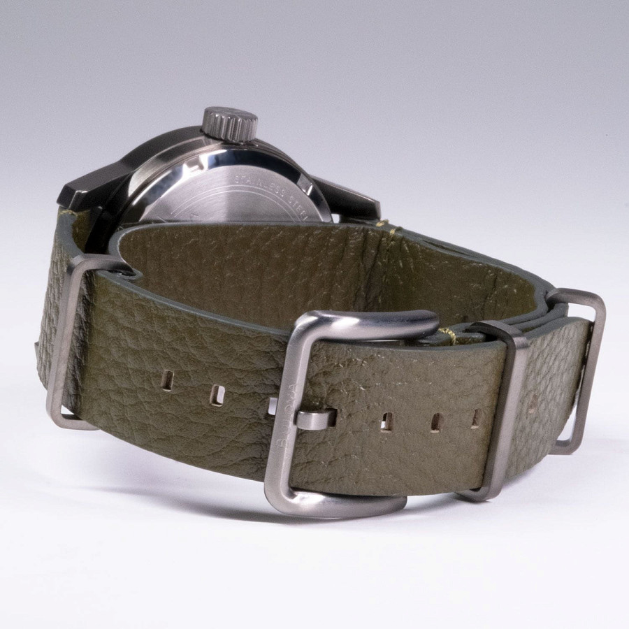 Часы Bulova Hack 98A255 — металл сталь, США
