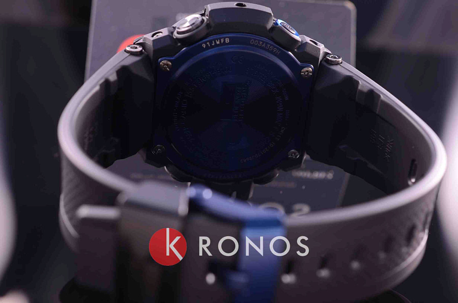 Часы Casio G-Shock GST-B100BNR-1A — Япония, электронные