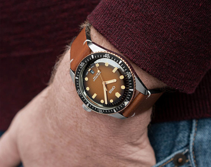 Часы Oris Divers Sixty‑Five 01 733 7707 4356-07 5 20 45 — кожаный, мужские