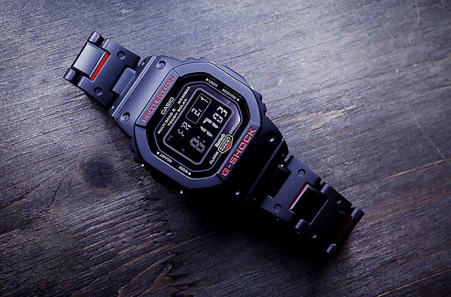 Часы Casio G-Shock GW-B5600HR-1ER — электронные, пластик