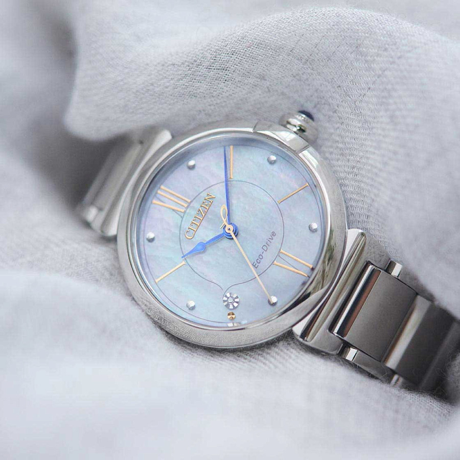 Часы Citizen Eco-Drive EM1070-83D — кварцевые, Япония, женские