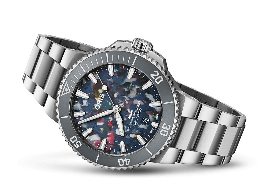 Часы Oris Aquis Date Upcycle 01 733 7787 4150-07 8 22 04PEB — механические, сталь металл