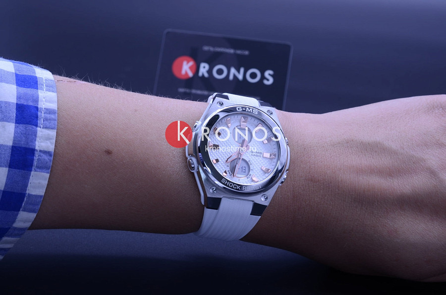 Часы Casio Baby-G MSG-C100-7A — женские, пластик