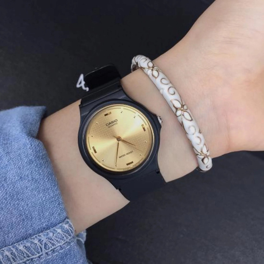 Часы Casio Collection MQ-76-9ALDF (MQ-76-9AL) — пластик, мужские