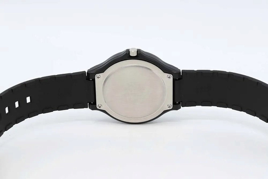 Часы Casio Collection MW-240-2BVDF (MW-240-2B) — пластик, мужские