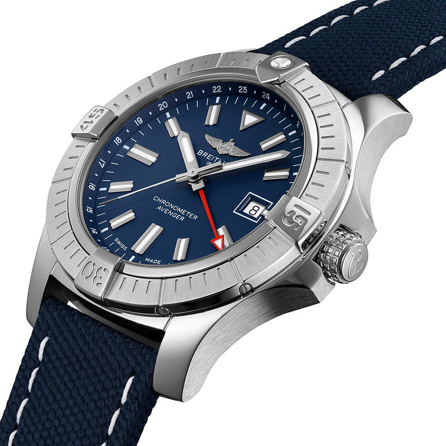 Часы Breitling Avenger Automatic GMT 45 A32395101C1X1 — механические, металл сталь