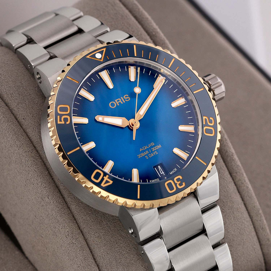 Часы Oris Aquis Date Calibre 400 01 400 7769 6355-07 8 22 09PEB — сталь металл, Швейцария