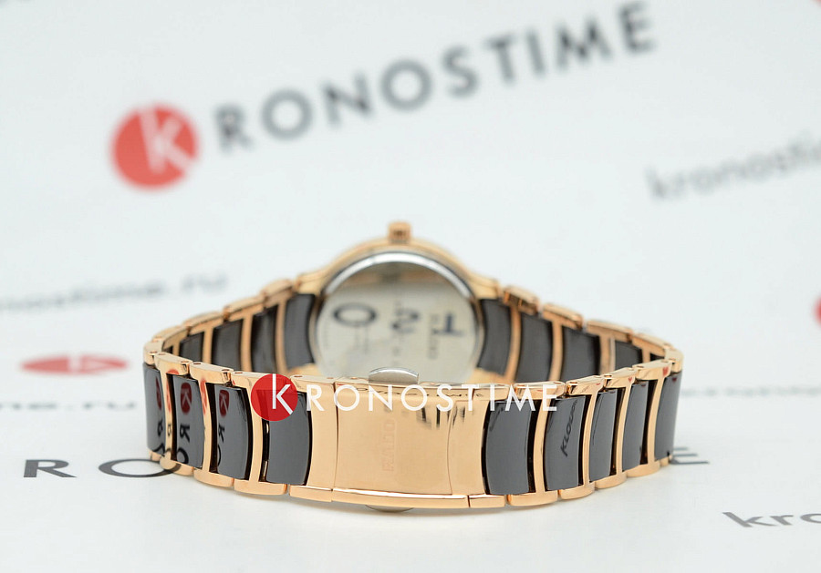Часы Rado Centrix Diamonds R30024712 — Швейцария, кварцевые