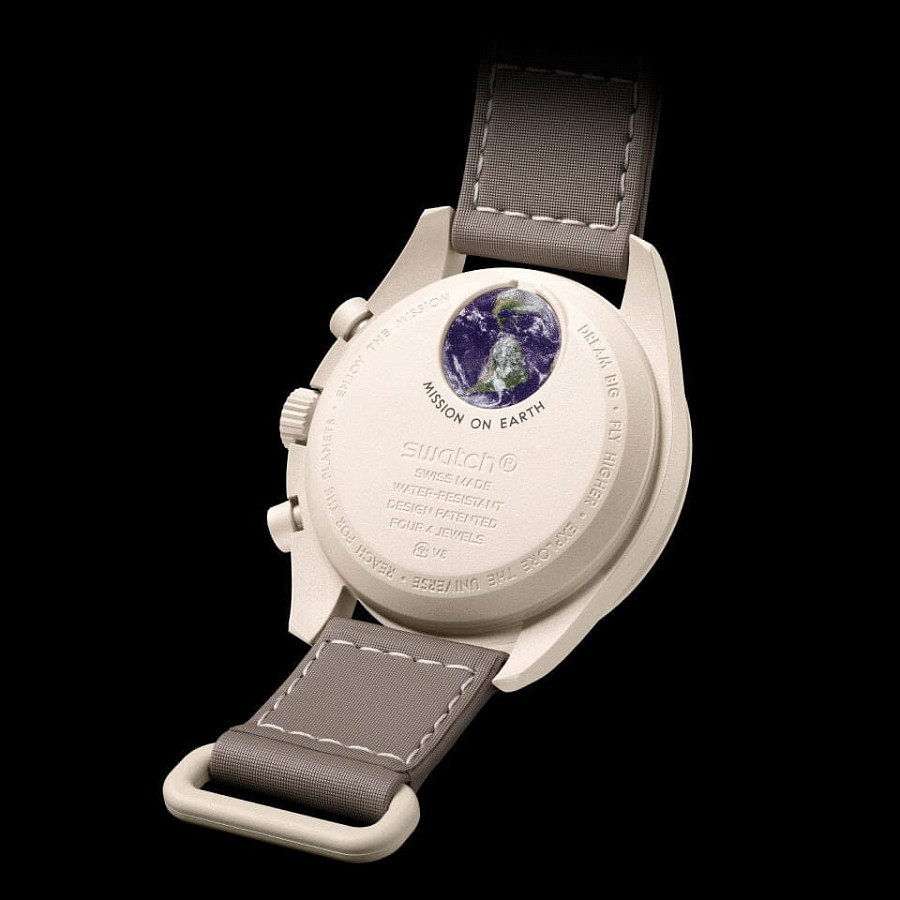 Часы Swatch x Omega Bioceramic Moonswatch Mission on Earth: Desert SO33T103 — биокерамика, Швейцария