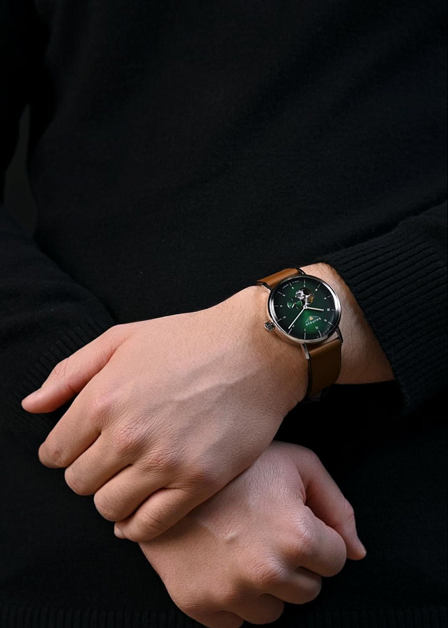 Часы Bauhaus Classic 21664 — механические, металл сталь