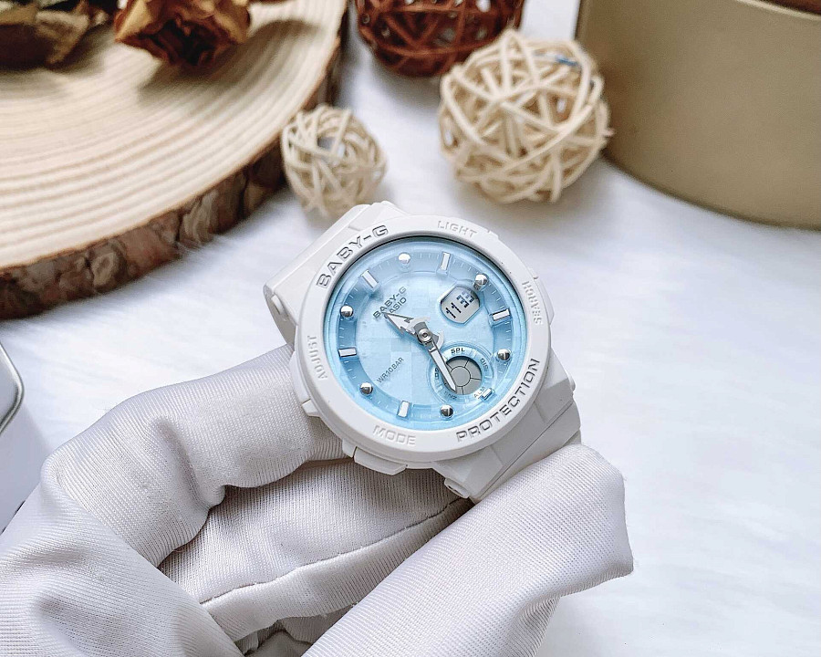 Часы Casio Baby-G BGA-250-7A1 — голубой, пластик