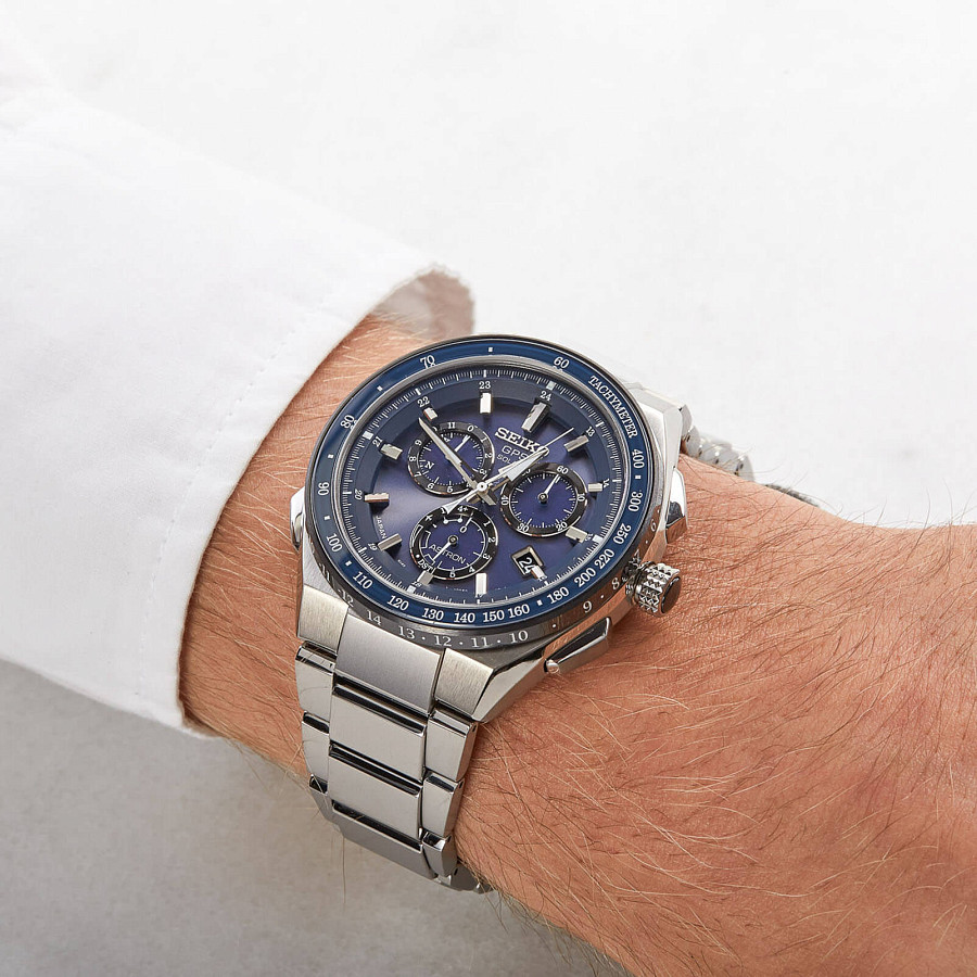 Часы Seiko Astron GPS Solar SSE127J1 — мужские, серебристый