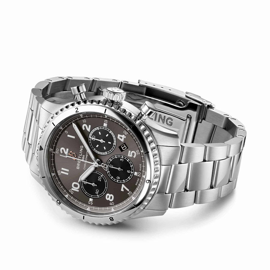 Часы Breitling Aviator 8 B01 Chronograph 43 AB0119131B1A1 — металл сталь, Швейцария
