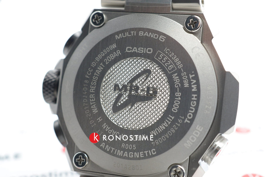 Часы Casio G-Shock MRG-B1000D-1A — Япония, электронные