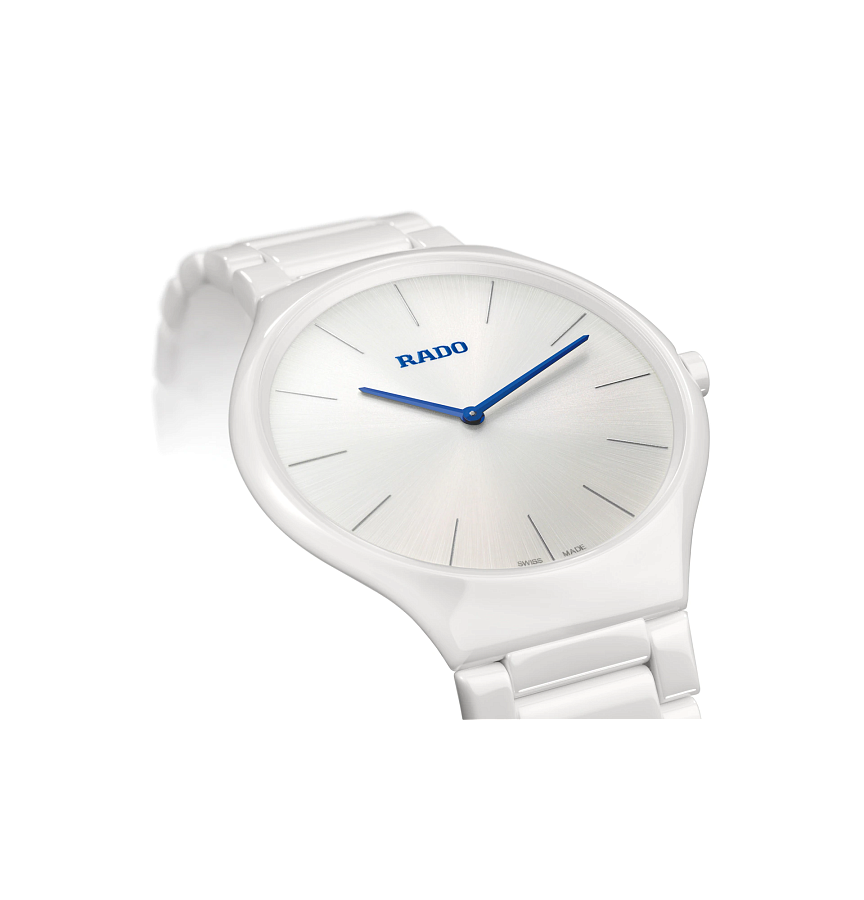 Часы Rado True Thinline R27957022 — мужские, высокотехнологичная керамика + титан