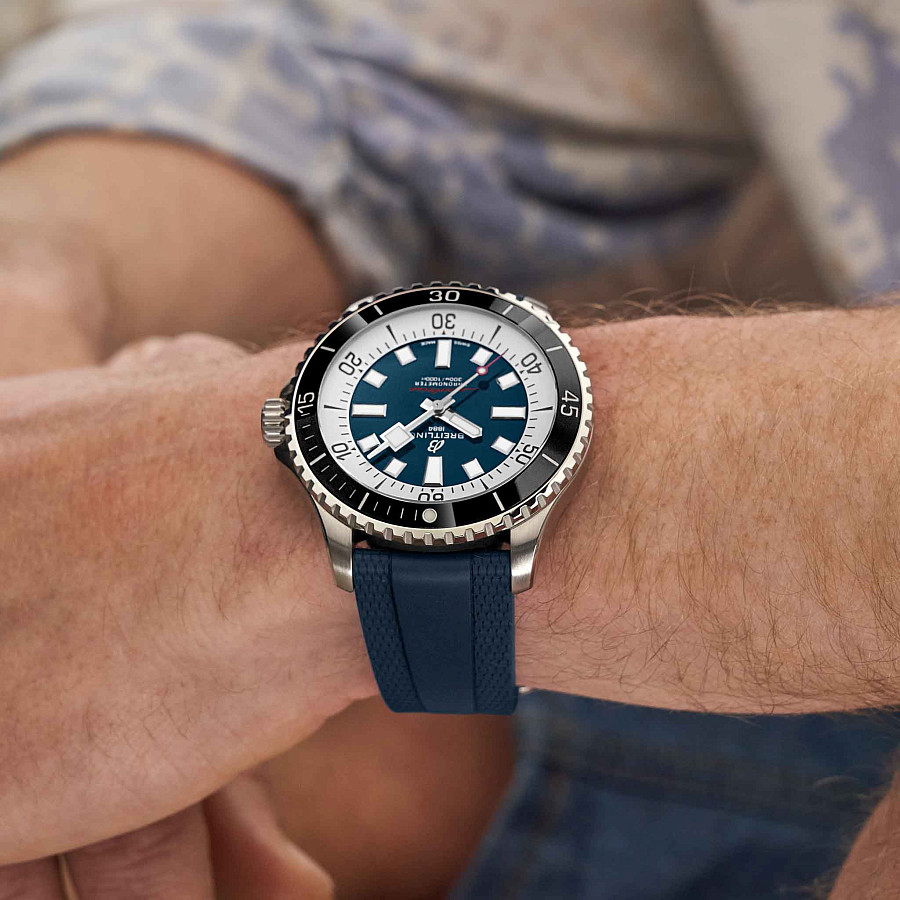 Часы Breitling Superocean Automatic 44 A17376211C1S1 — каучук, мужские