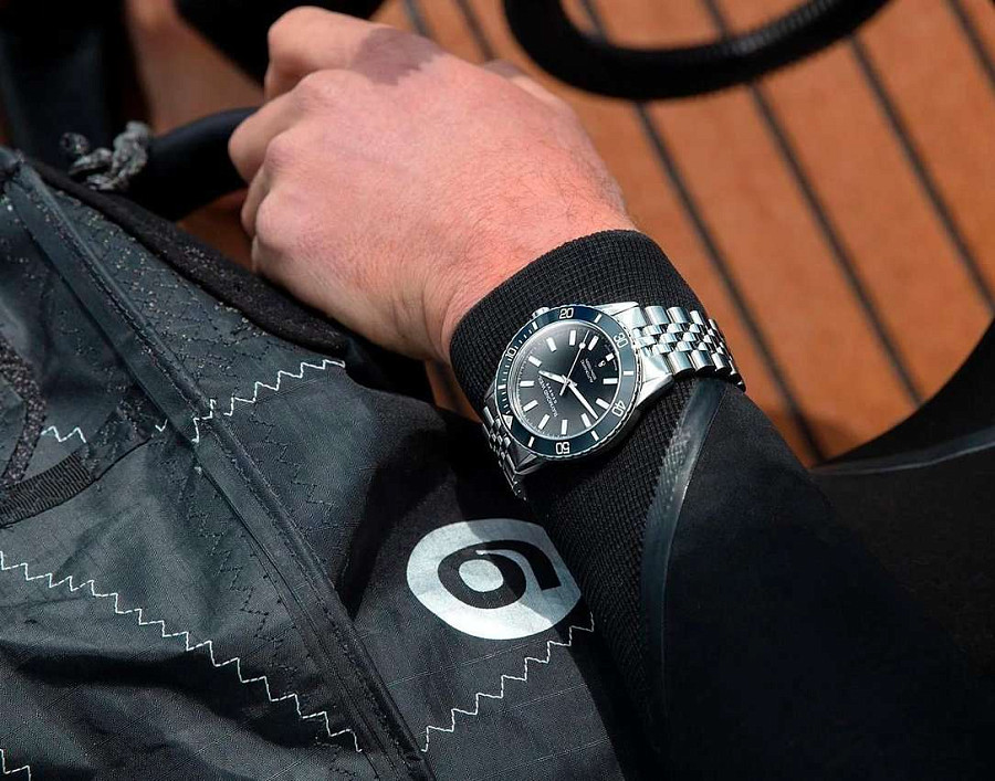 Часы Raymond Weil Freelancer 2775-ST1-20051 — мужские, нержавеющая сталь