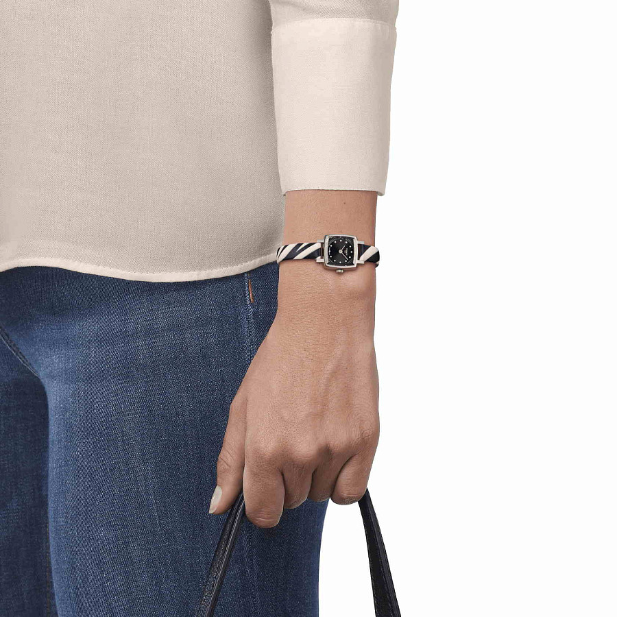 Часы Tissot Lovely Square T058.109.17.056.00 — кварцевые, сталь металл