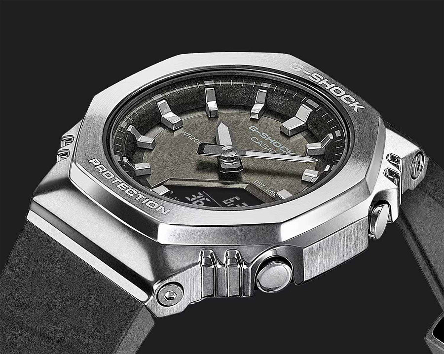Часы Casio G-Shock S-series GM-S2110-1A1 — кварцевые, сталь пластик