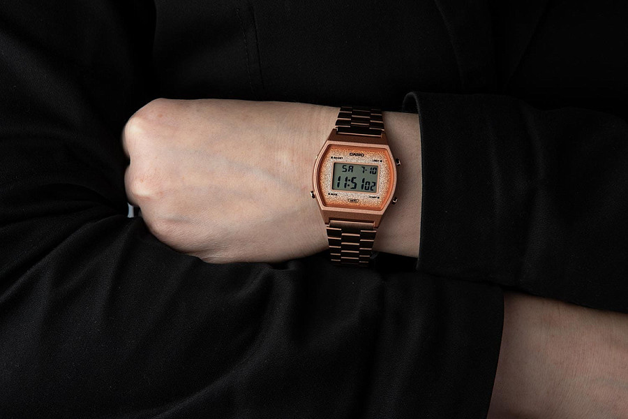Часы Casio Vintage B640WCG-5EF — кварцевые, пластик