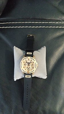 Фото покупателя: Американские наручные часы Guess Queen GW0536L3