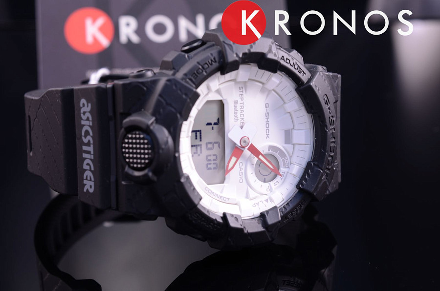 Часы Casio G-Shock GBA-800AT-1A — пластик, Япония