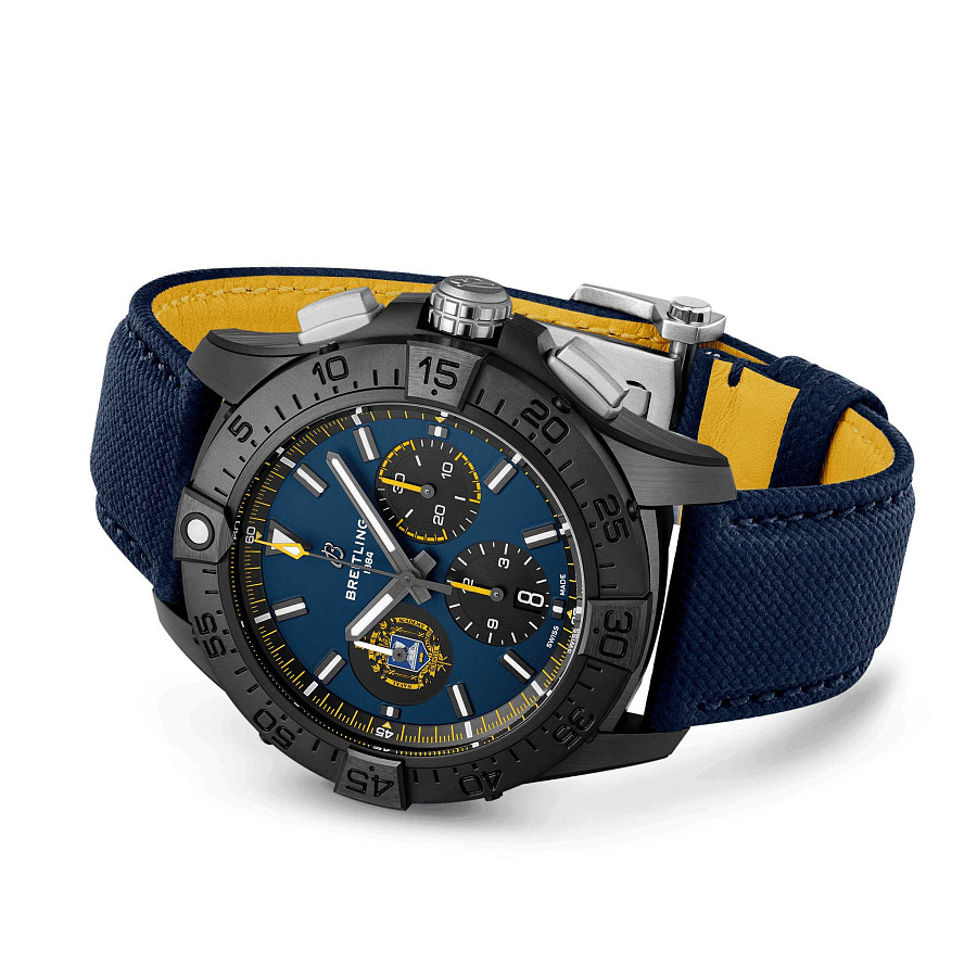 Часы Breitling Avenger B01 Chronograph 44 Night Mission Us Naval Academy SB01474A1C1X1 — керамика, Швейцария
