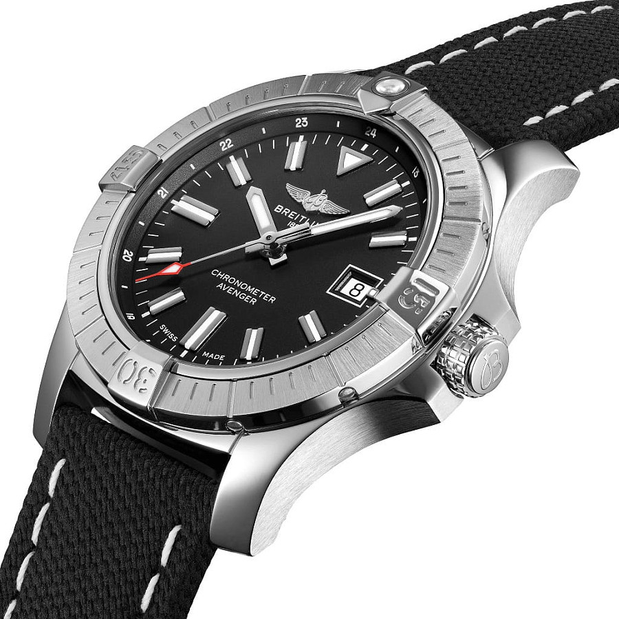 Часы Breitling Avenger Automatic 43 A17318101B1X1 — механические, сталь металл