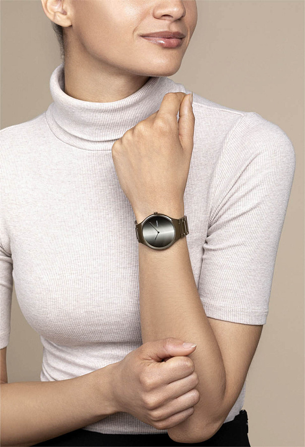 Часы Rado True Thinline x Great Gardens of the World R27121302 — высокотехнологичная керамика, женские