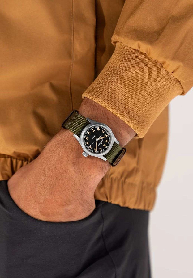 Часы Hamilton Khaki Field Quartz 33mm H69301930 — кварцевые, сталь