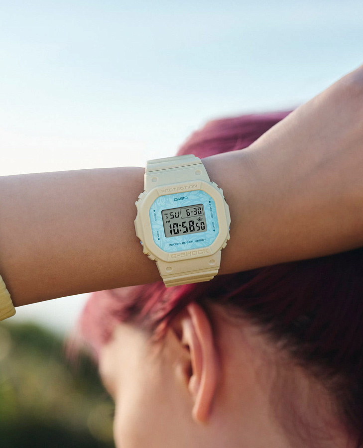 Часы Casio G-Shock GMD-S5600NC-9DR (GMD-S5600NC-9) — электронные, пластик