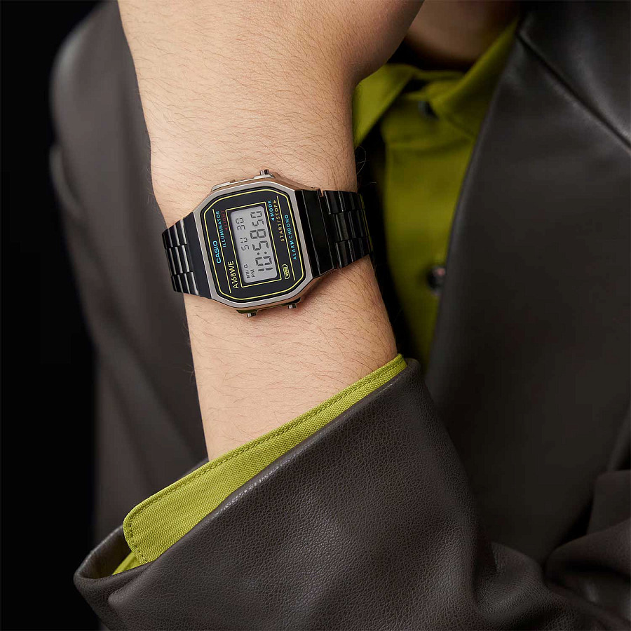 Часы Casio Vintage A168WEHB-1A — пластик, Япония