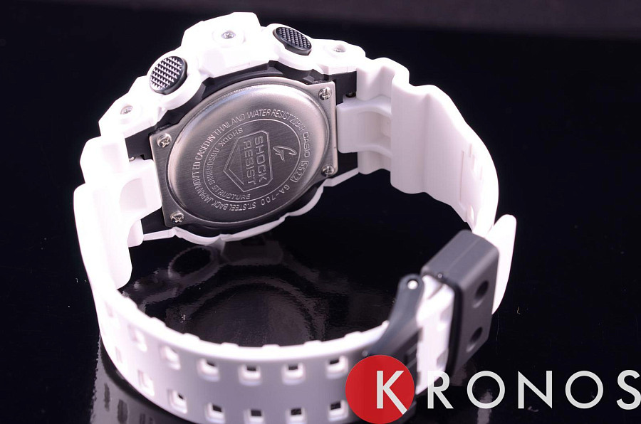 Часы Casio G-Shock GA-700-7ADR (GA-700-7A) — мужские, белый